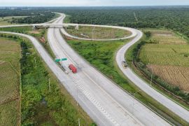 Besok, tarif Tol Kuala Tanjung-Indrapura mulai berlaku, ini  besaran tarifnya