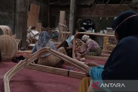 Cirebon menargetkan nilai ekspor 75 juta dolar AS pada semester I 2025