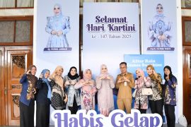 Ketua TP PKK HSS hadiri peringatan Hari Kartini ke-147