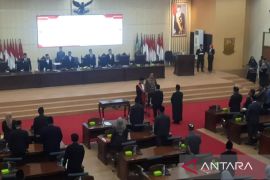 DPRD Bekasi tunggu usulan partai berhentikan anggota terjerat korupsi