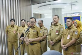 Bupati Indramayu Lucky Hakim disanksi tiga bulan pendalaman tata kelola di Kemendagri