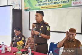 Kejari Pasaman Barat laksanakan program jaksa masuk sekolah