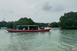 Peringatan untuk  melindungi rumah bersama di Hari Bumi