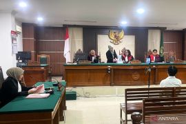 JPU Kejari Makassar tuntut terdakwa kosmetik berbahaya empat tahun