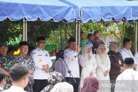 Wali Kota bersama Forkopimda Tanjungbalai sambut pawai taaruf MTQN ke57