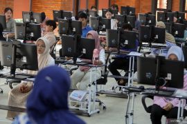 Sebanyak 55.213 peserta mengikuti UTBK-SNBT di Pusat UTBK Universitas Indonesia