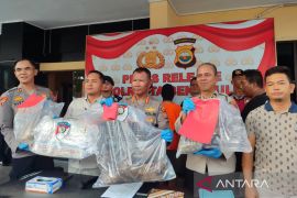 Polresta Bengkulu siagakan personel di rumah tersangka pembunuhan