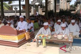 Umat Hindu di Belitung peringati Hari Raya Galungan