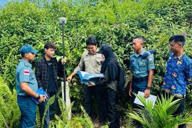 Petugas ukur perempuan di daerah terluar Indonesia hadir di garis terdepan