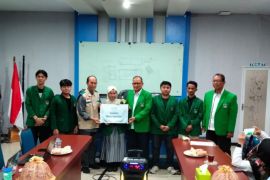 YBM PLN UIP Sulawesi salurkan bantuan biaya pendidikan untuk mahasiswa UMI