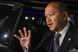 Rosan jelaskan LG tak mengundurkan diri, tetapi diminta mundur