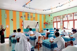 Sebanyak 107 mahasiswa UNG jalani Pengenalan Lapangan Persekolahan