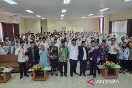 Wabup Manokwari: Calon haji siapkan ilmu sebelum ke tanah suci