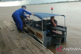 Polda Sumsel bantu evakuasi warga pesisir  ke rumah sakit