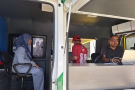 Dorong kesadaran masyarakat, Disdukcapil Inhil dan Samsat gelar layanan terpadu gratis