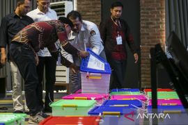 Rekapitulasi suara hasil PSU Pilkada Kabupaten Serang