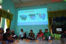 Pemkab Tanah Laut uji sampel bantuan mesin perahu produk lokal