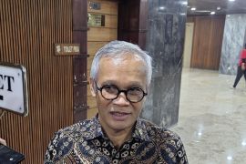 Komisi II minta Kemendagri evaluasi dan bubarkan ormas yang mengganggu