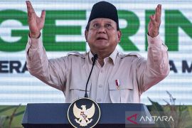 Politik kemarin, Prabowo utus Jokowi ke Vatikan hingga uji coba drone