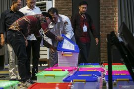 Politik kemarin, Hasil PSU hingga program strategis pemerintah