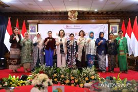 Wamen Veronica Tan sebut kesetaraan gender harus dimulai dari rumah