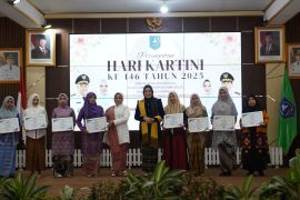 Pemkab HSS apresiasi perempuan pelaku UMKM berdaya saing dan inspiratif