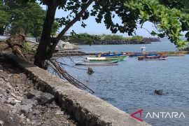  Kecepatan angin sebabkan gelombang tinggi di perairan kepulauan