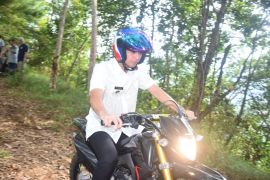 Sawahlunto percepat pembangunan di "darat, laut dan udara'"