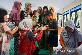 PMI Jakbar beri pelayanan kesehatan pasca banjir di Kembangan Utara