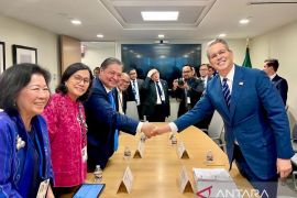 Airlangga temui Menkeu AS bahas tindak lanjut tarif resiprokal Trump