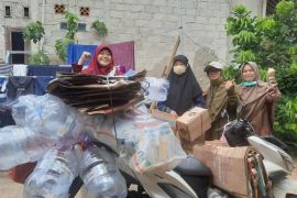 Sedekah sampah ikhtiar konkrit merawat bumi yang penuh keberkahan