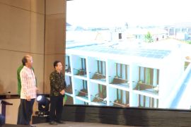 Gubernur Bali dorong pelaku usaha mulai gunakan PLTS atap
