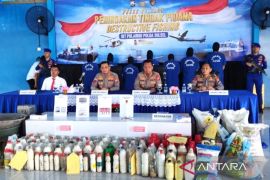 Ditpolairud Polda Sulsel bongkar jaringan produksi bahan peledak ikan