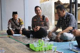 Rawan kecelakaan, Warga Lombok Tengah diminta tak gunakan pick up untuk angkut orang