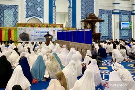 Wali Kota Batam berpesan ke 745 calon haji jaga kekompakan di Tanah Suci