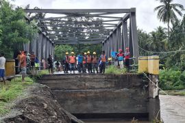 PLN percepat pemulihan jaringan listrik usai cuaca ekstrem di Malut