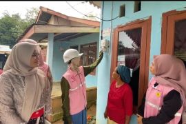 Srikandi PLN UP3 Belitung hadirkan terang di hari Kartini lewat program LUTD