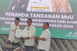 PP KAUJE dan Unej teken kerja sama Program Beasiswa Kakak Asuh