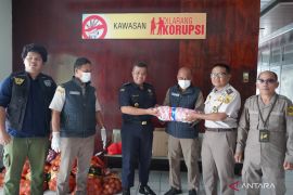 Barantin dan Bea Cukai  gagalkan penyelundupan bawang ilegal