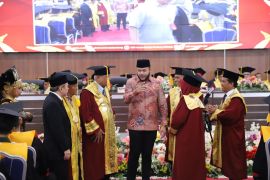 Wako Fadly Amran sampaikan orasi ilmiah Wisuda ke-93 UIN Imam Bonjol Padang