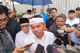 Gubernur sebut siswa bermasalah Jabar akan dididik di barak militer mulai 2 Mei 2025