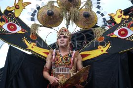 Pawai budaya Naik Dango di Pontianak