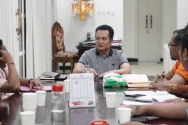 Pemkab Jembrana bantu dana KUD agar jaga harga gabah petani