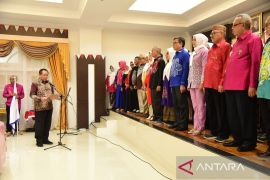 Gubernur Gusnar: IKA HPMIG harus hidupkan kembali tradisi asrama