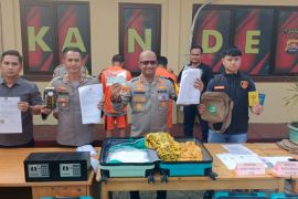 Puluhan warga di Banten tertipu travel umroh bodong