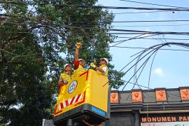 Bina Marga tertibkan 2 km kabel udara di Lubang Buaya-Rawa Binong
