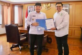 Bupati Tanah Laut audiensi ke Kemenhut bahas soal jalan