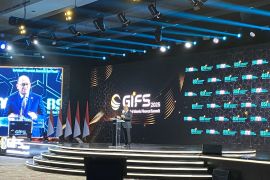 Rosan: Ekonomi syariah harus dipercepat agar makin berkontribusi ke perekonomian RI