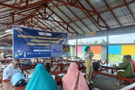 BPOM Mimika lakukan penyuluhan keamanan pangan di komunitas pasar