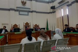 Mantan Kadinkes Tapteng dituntut dua tahun penjara korupsi Rp10,61 miliar dana BOK Puskesmas